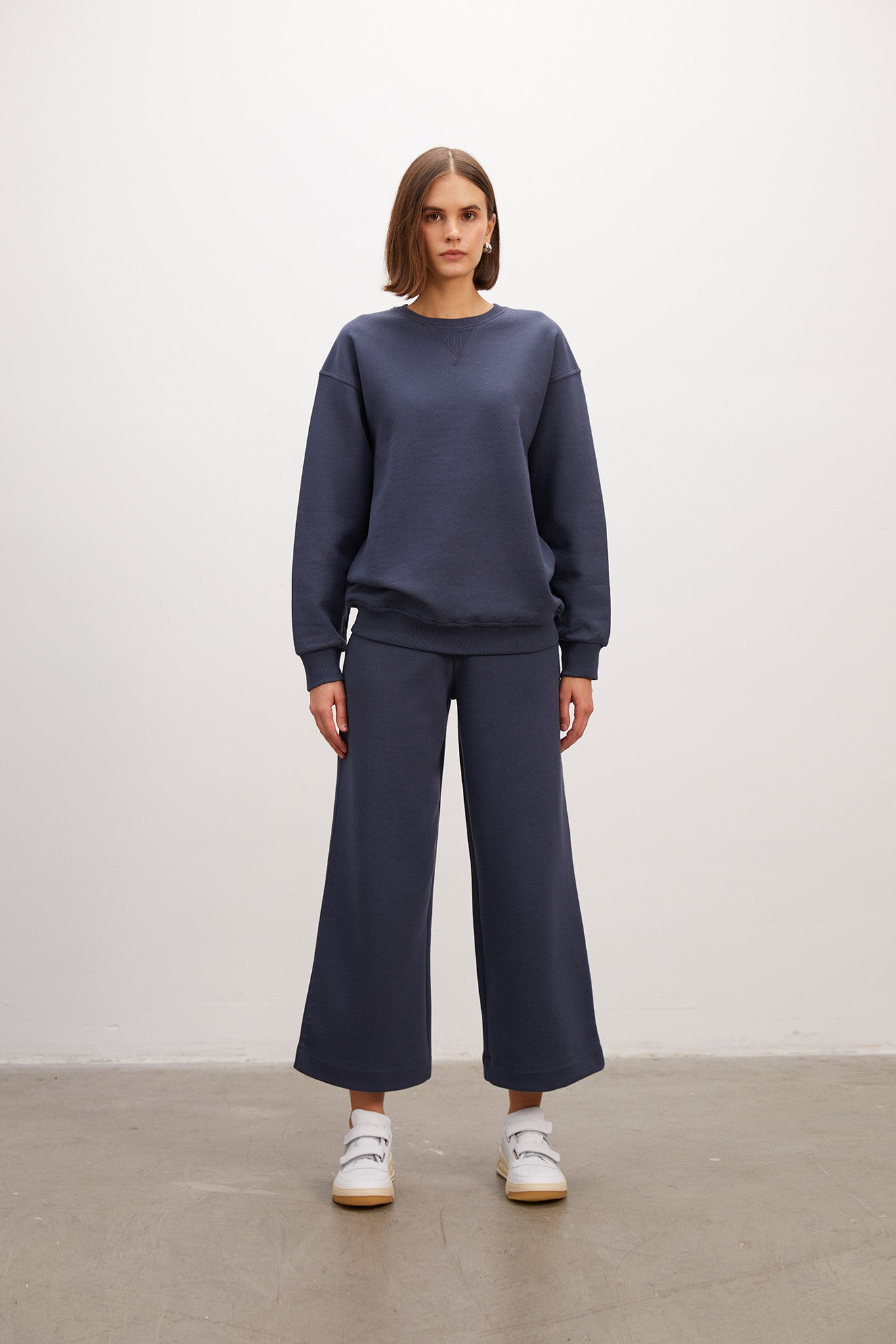 Crew Neck Navy Blue Sweatshirt